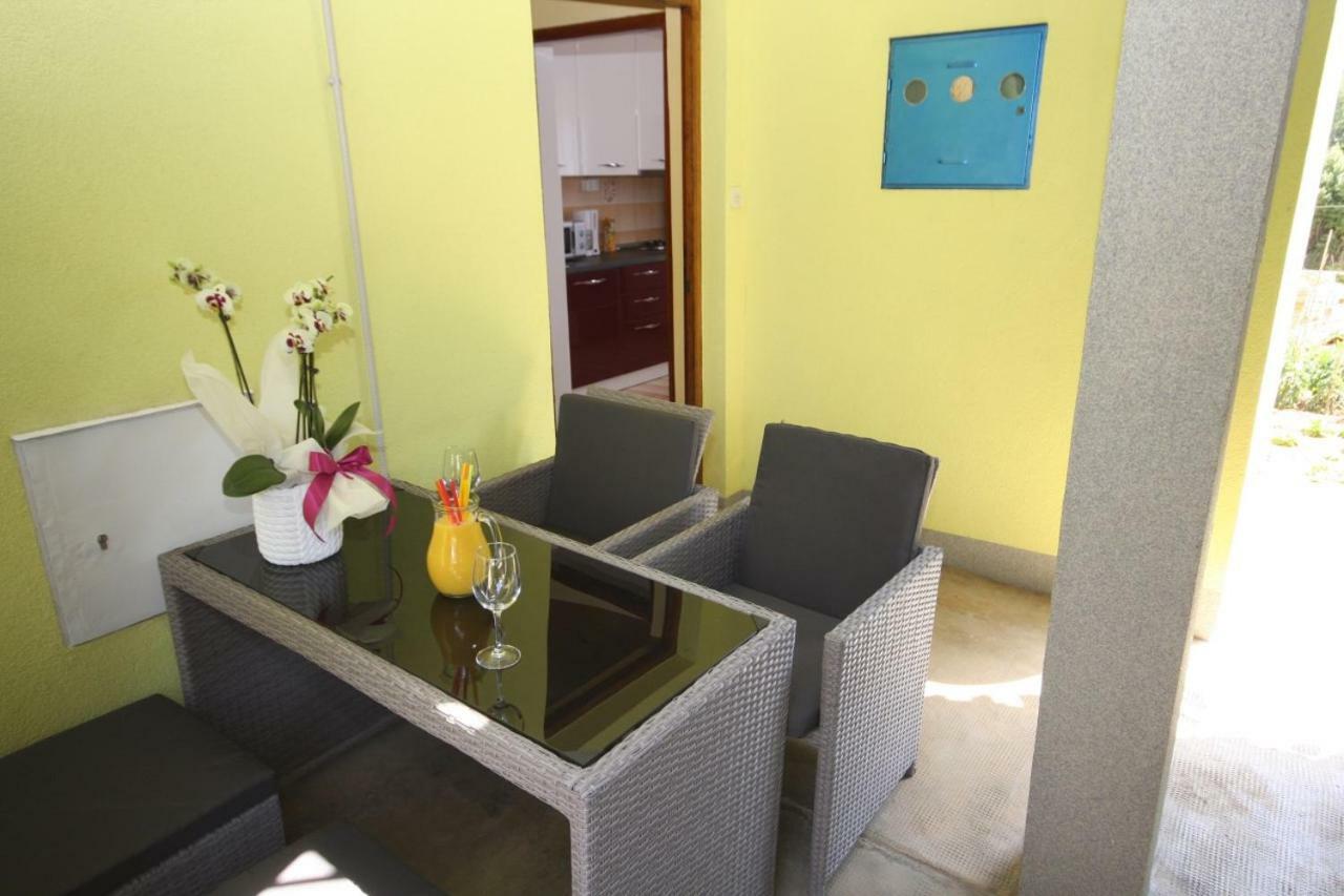 Two Bedroom Apartment, Nice Neighborhood, Free Parking, Wifi Pula Dış mekan fotoğraf