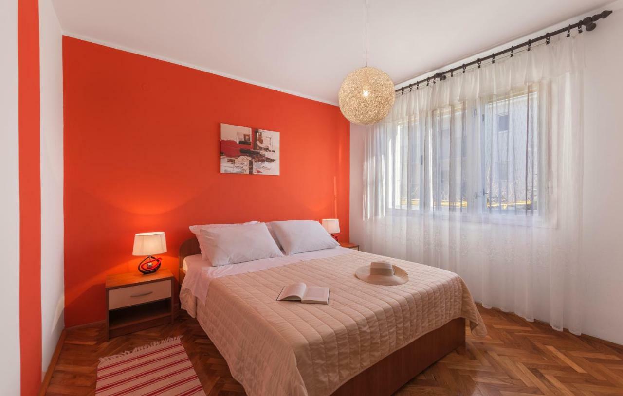 Two Bedroom Apartment, Nice Neighborhood, Free Parking, Wifi Pula Dış mekan fotoğraf
